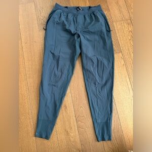 Lululemon Men’s Surge Hybrid Pant (Iron Blue)